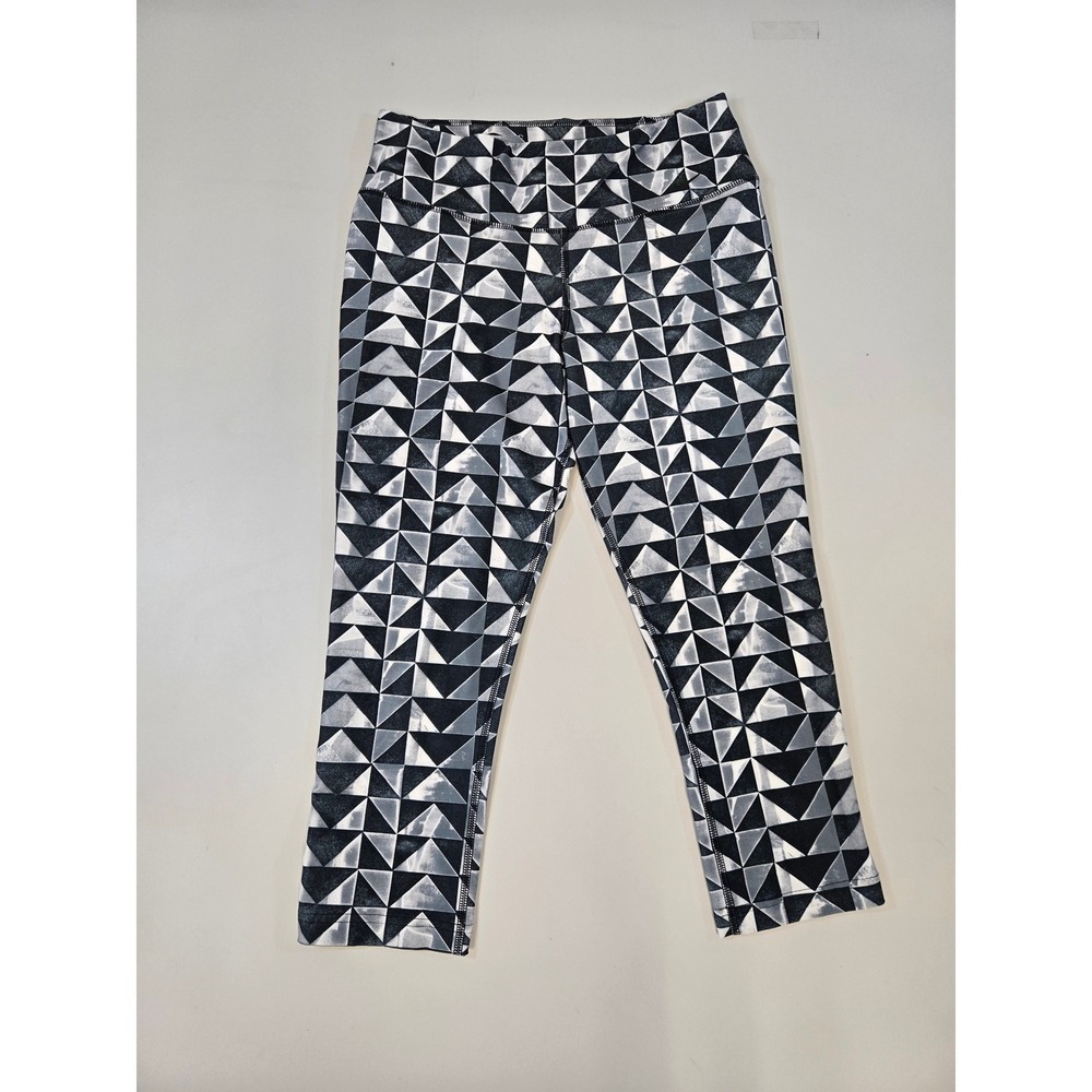 Nike DRI-FIT One Legend Pant Geometric Triangle Print Capri Leggings B/W‎ Small